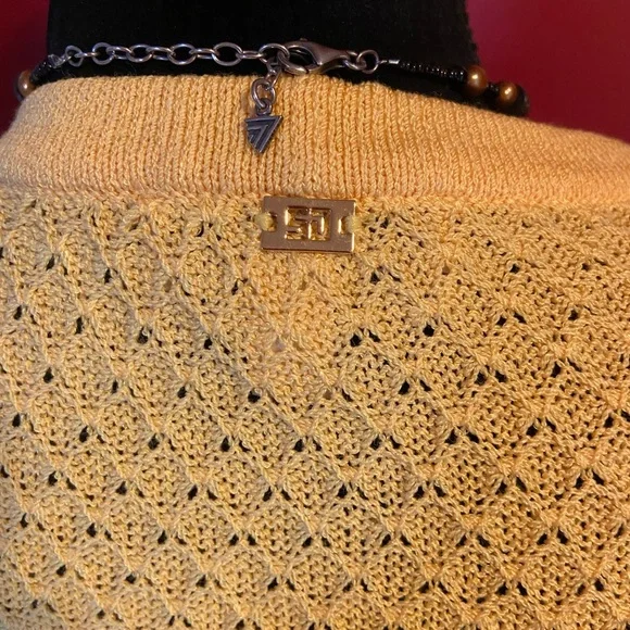 🌬️ St. John Yellow Sport Cardigan 🌬️ - Picture 5 of 7